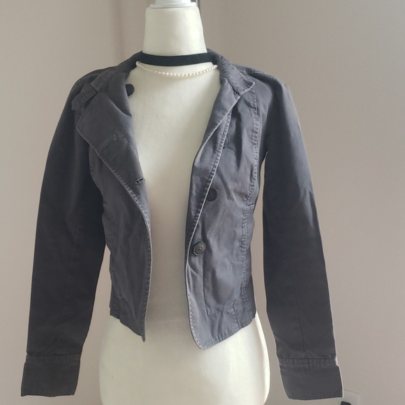 ❣️ FINAL SALE 🤍 🖤 Gray GAP Jacket - Picture 2 of 6